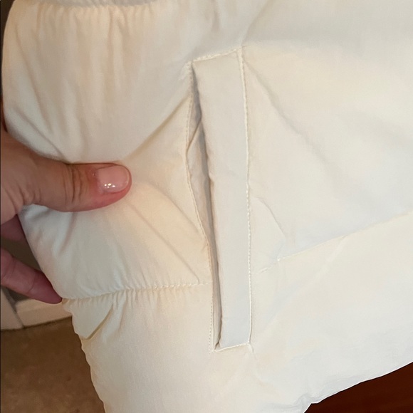 Simply southern cream Puffer Vest xl/xxl brand new - Picture 5 of 9